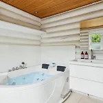 Сasa de vacaciones Lovely Log House On Mon