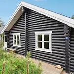 Lovely Log House On Mon *