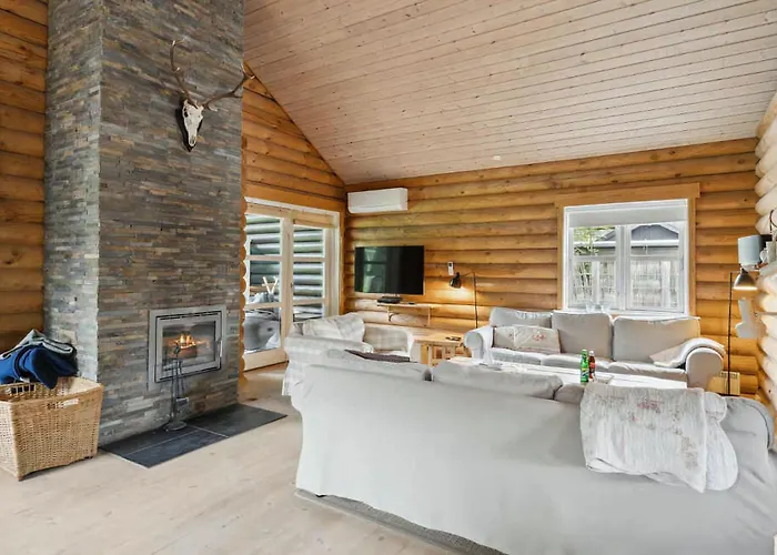 Дом отдыха Lovely Log House On Mon Стеге