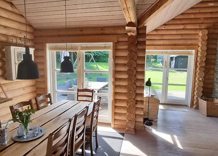 Lovely Log House On Mon Дом отдыха *